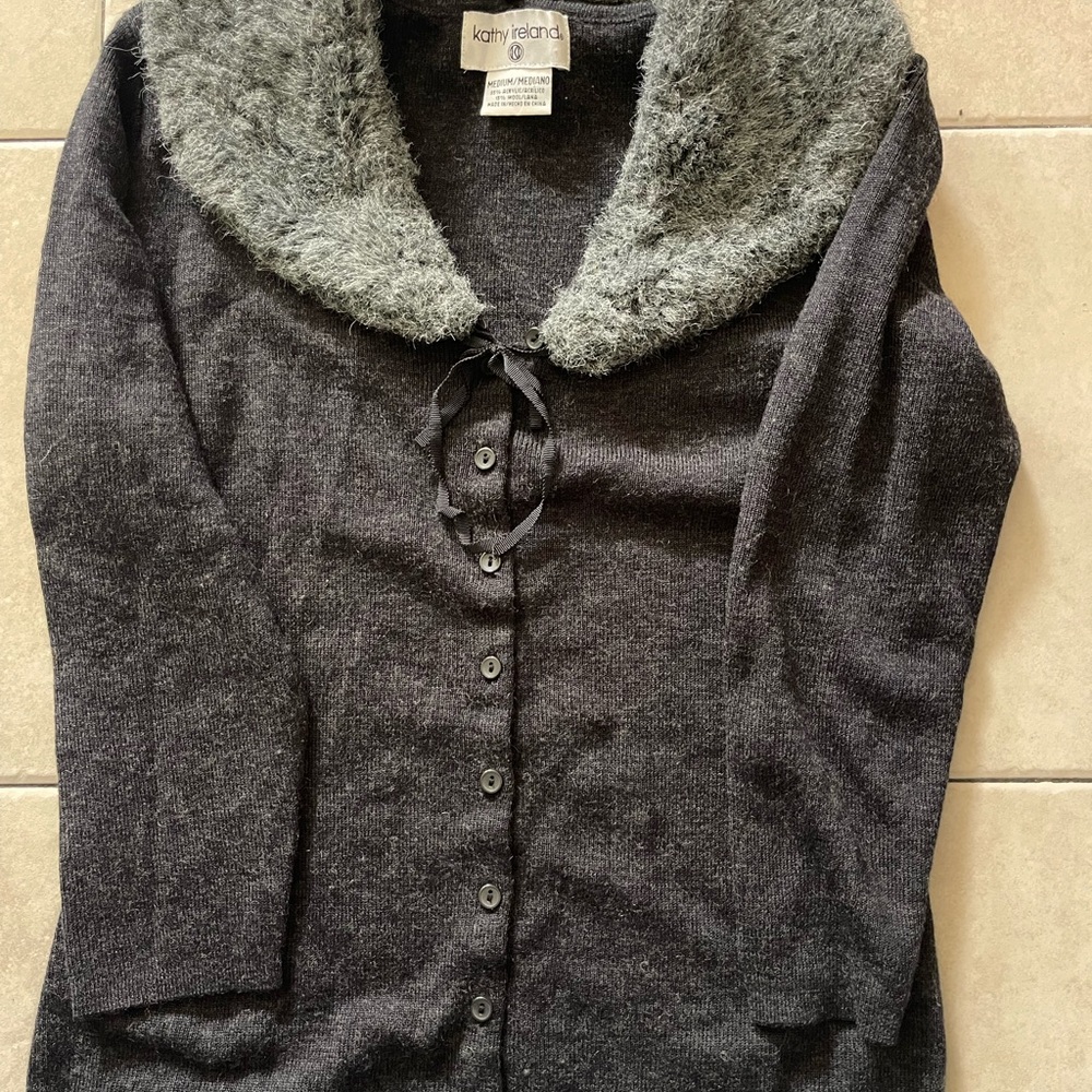 Kathy Ireland Women's Gray Cardigan with Faux Fur Collar